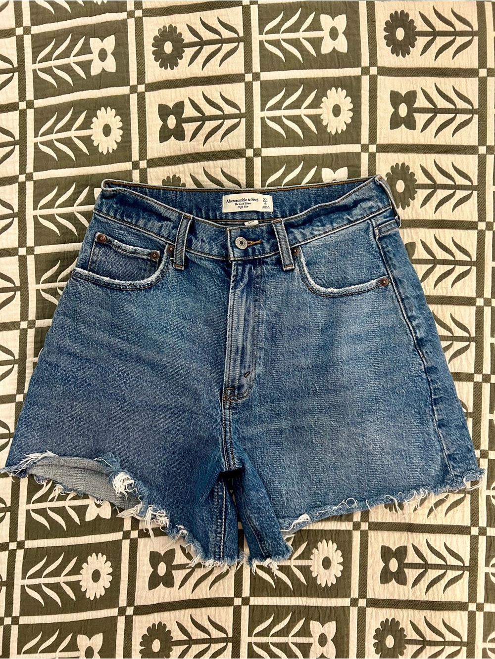 Abercrombie & Fitch High Rise Dad Short